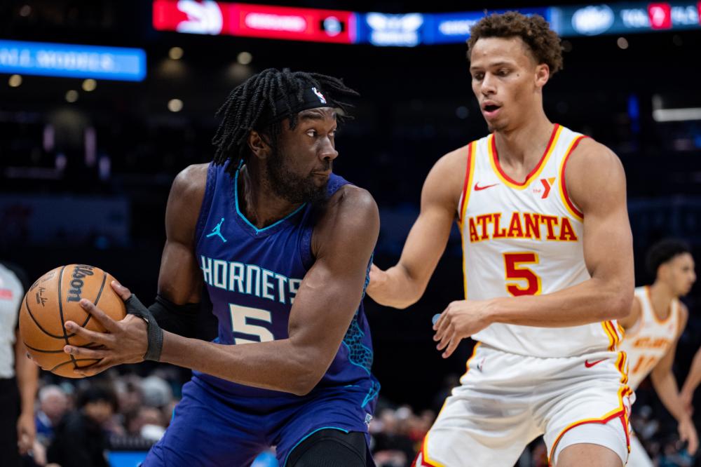 佳的前场任 佳的前场任