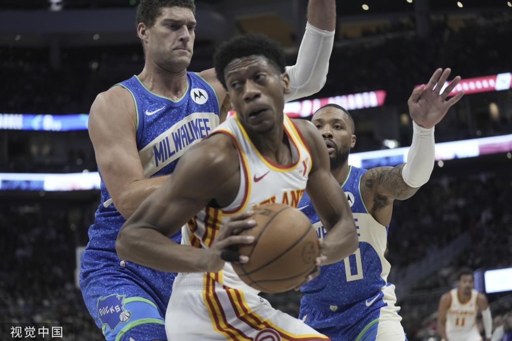 趁上海队防 趁上海队防